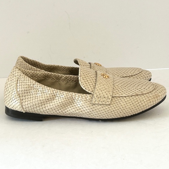 Tory Burch Ballet Loafer Flats Shoes Snakeskin Leather Gold Logo Beige Size 5.5 - Picture 6 of 16